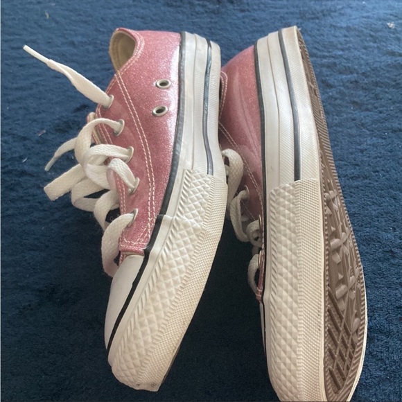 Converse big kids glitter pink shoes. Fits like a ladies 6. Excellent condition - Picture 3 of 6